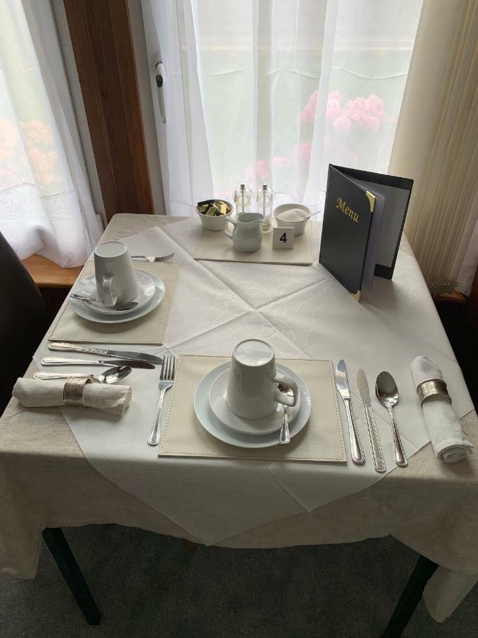 Cromarty View Guest House Accommodations & B&B Dingwall Esterno foto